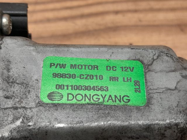 bontott SSANGYONG KORANDO Bal hátsó Ablakemelő Szerkezet (Elektromos)