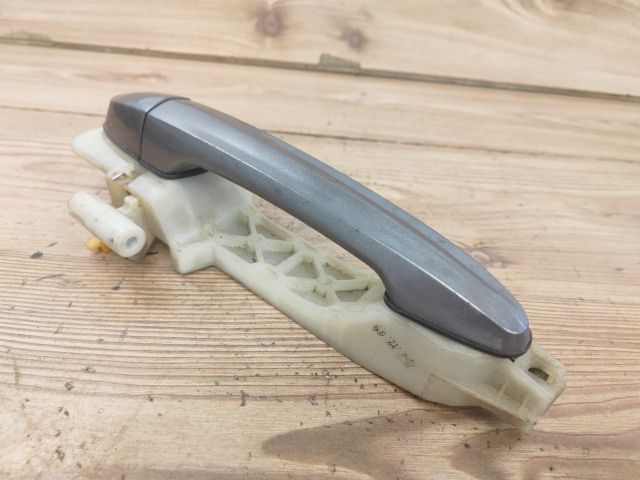 bontott SSANGYONG KORANDO Bal hátsó Külső Kilincs