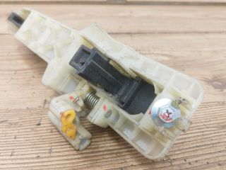 bontott SSANGYONG KORANDO Bal hátsó Külső Kilincs