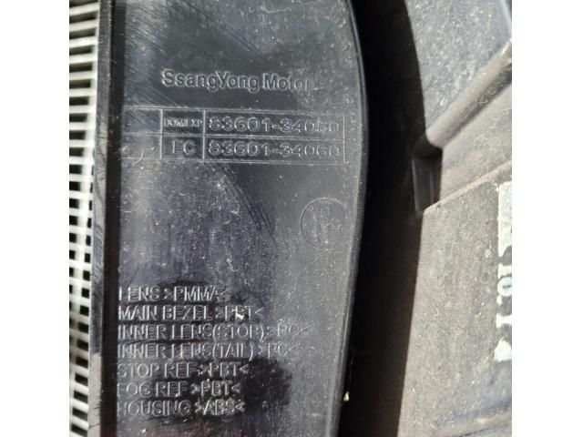 bontott SSANGYONG KORANDO Bal Hátsó Lámpa