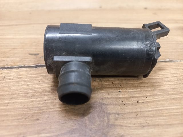 bontott SSANGYONG KORANDO Első Ablakmosó Szivattyú