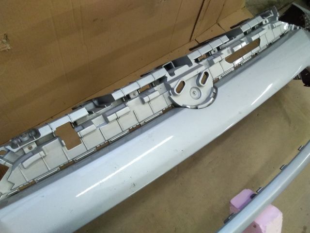 bontott SSANGYONG KORANDO Első Lökhárító (Üresen)