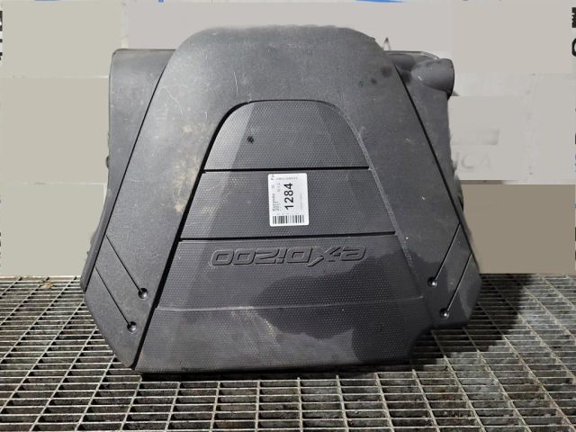 bontott SSANGYONG KORANDO Felső Hűtőburkolat