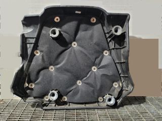 bontott SSANGYONG KORANDO Felső Hűtőburkolat