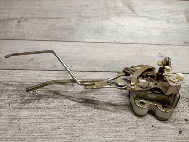 bontott SSANGYONG KORANDO Jobb első Ajtózár