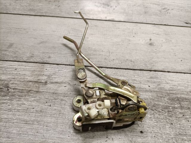 bontott SSANGYONG KORANDO Jobb első Ajtózár