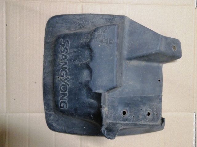 bontott SSANGYONG KORANDO Jobb első Sárvédő Gumi