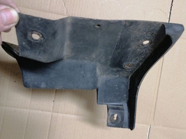 bontott SSANGYONG KORANDO Jobb első Sárvédő Gumi