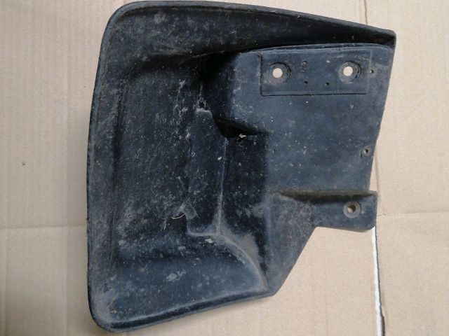 bontott SSANGYONG KORANDO Jobb első Sárvédő Gumi