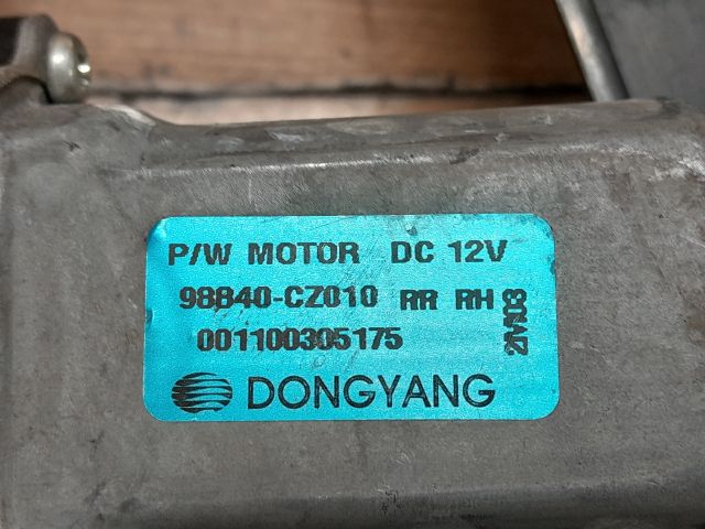 bontott SSANGYONG KORANDO Jobb hátsó Ablakemelő Szerkezet (Elektromos)