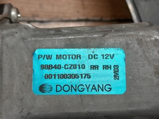 bontott SSANGYONG KORANDO Jobb hátsó Ablakemelő Szerkezet (Elektromos)