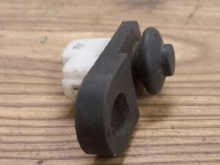 bontott SSANGYONG KORANDO Jobb hátsó Ajtó Kapcsoló