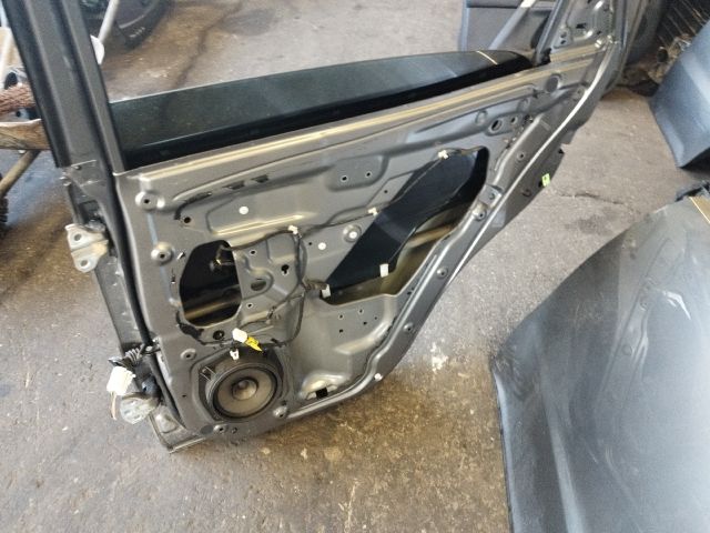 bontott SSANGYONG KORANDO Jobb hátsó Ajtó (Üres lemez)