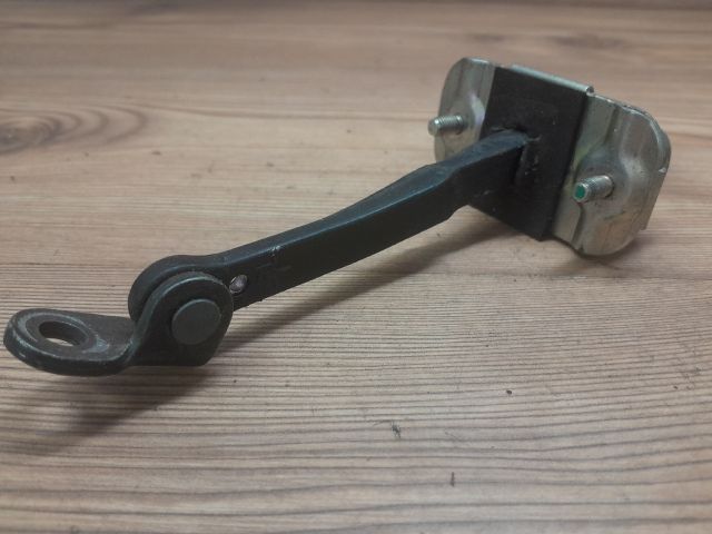 bontott SSANGYONG KORANDO Jobb hátsó Ajtóhatároló