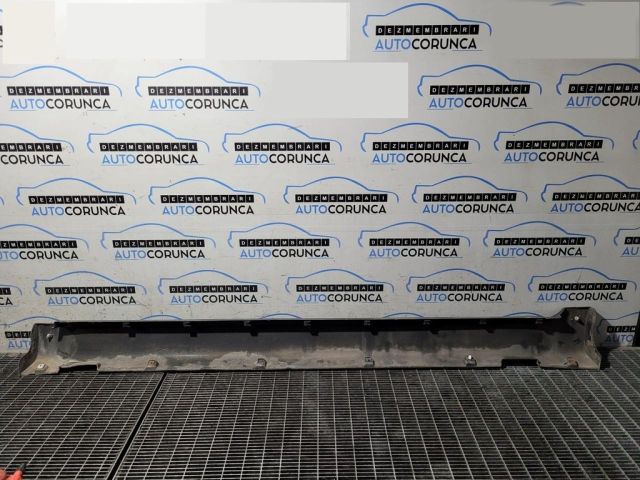 bontott SSANGYONG KORANDO Jobb Küszöb