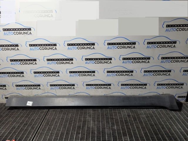 bontott SSANGYONG KORANDO Jobb Küszöb