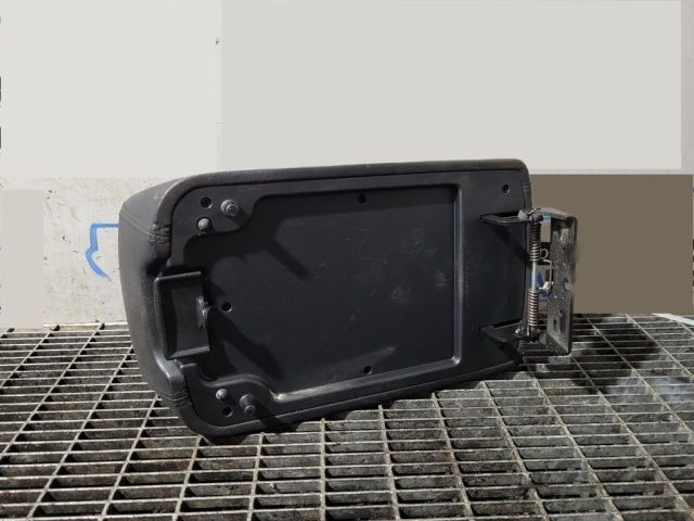 bontott SSANGYONG KORANDO Könyöklő