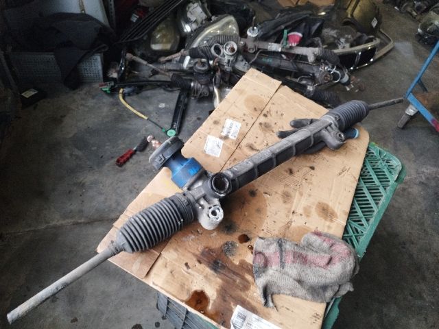 bontott SSANGYONG KORANDO Kormánymű Szervós