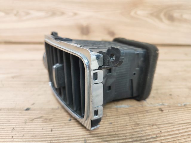 bontott SSANGYONG KORANDO Középső Jobb Szellőző