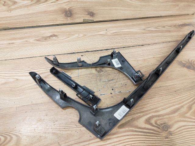 bontott SSANGYONG KORANDO Középső Műszerfal Díszléc