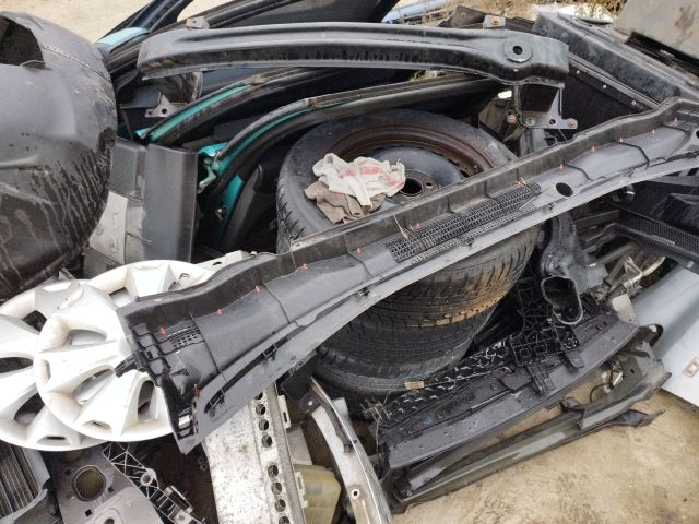 bontott SSANGYONG KORANDO Levélrács