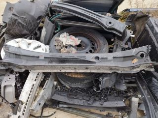 bontott SSANGYONG KORANDO Levélrács