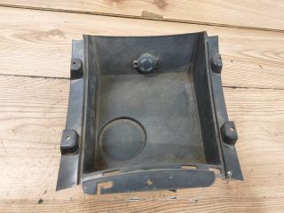 bontott SSANGYONG KORANDO Szivargyújtó Aljzat