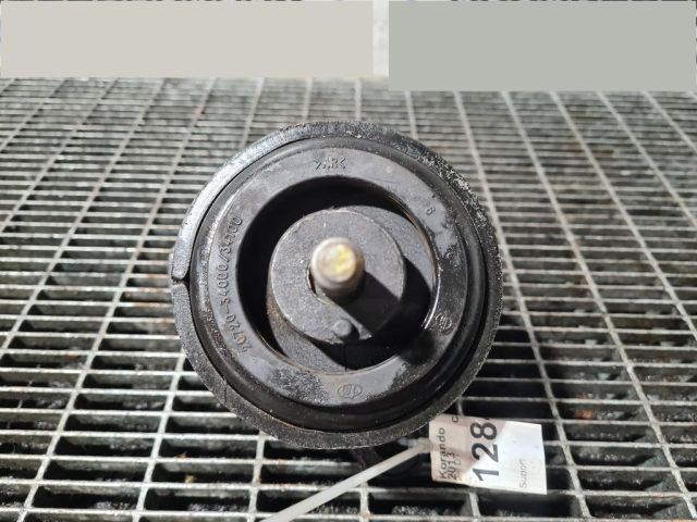 bontott SSANGYONG KORANDO Tartó Bak