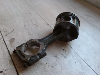 bontott SSANGYONG KYRON Dugattyú és Hajtókar