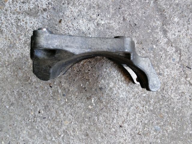 bontott SSANGYONG KYRON Generátor Tartó Bak