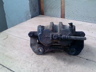 bontott SSANGYONG KYRON Jobb első Féknyereg Munkahengerrel