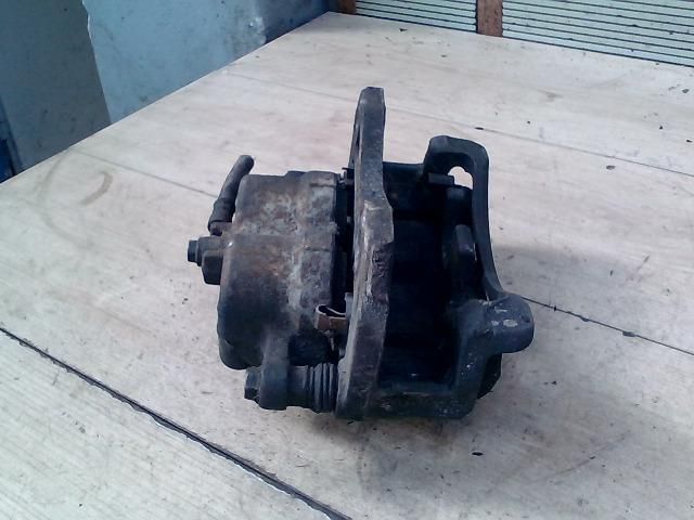 bontott SSANGYONG KYRON Jobb első Féknyereg Munkahengerrel