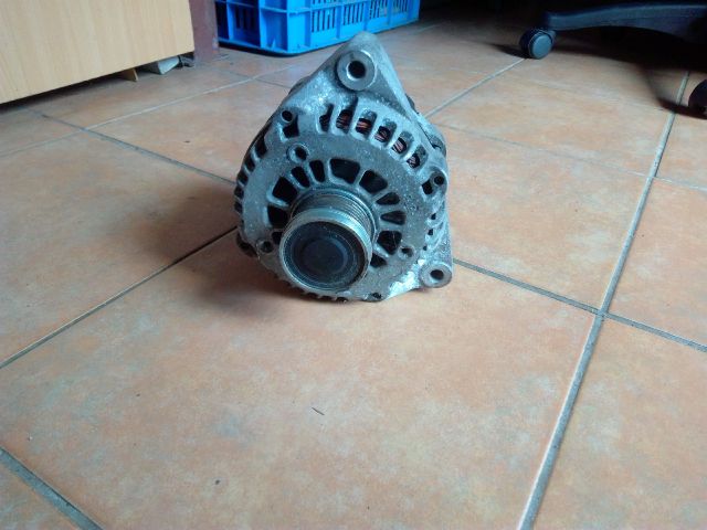 bontott SSANGYONG KYRON Generátor