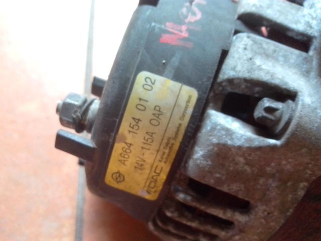 bontott SSANGYONG KYRON Generátor