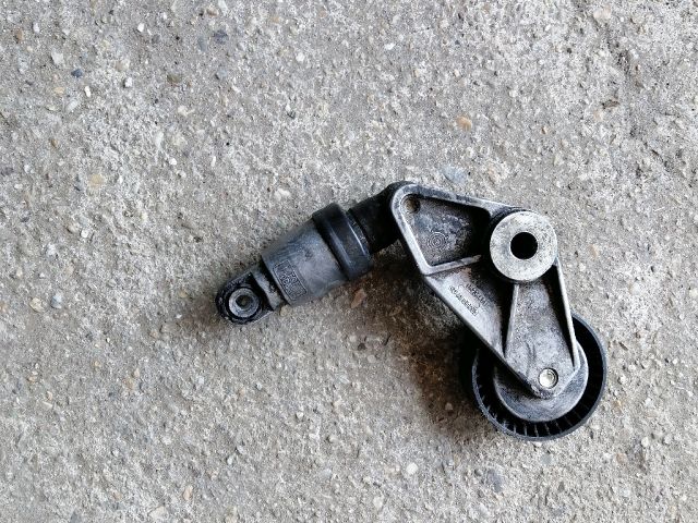 bontott SSANGYONG KYRON Szíjfeszítő Görgő