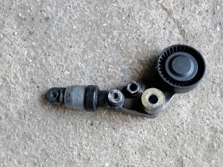 bontott SSANGYONG KYRON Szíjfeszítő Görgő