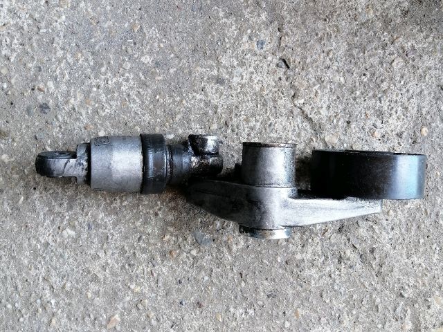 bontott SSANGYONG KYRON Szíjfeszítő Görgő