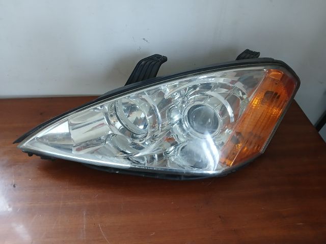 bontott SSANGYONG KYRON Bal Fényszóró