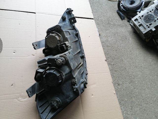 bontott SSANGYONG KYRON Bal Fényszóró