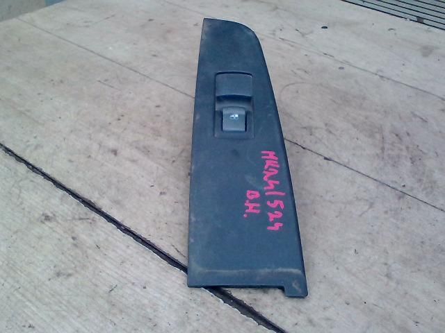 bontott SSANGYONG KYRON Bal hátsó Ablakemelő Kapcsoló