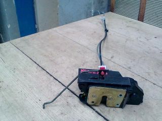 bontott SSANGYONG KYRON Bal hátsó Ajtózár