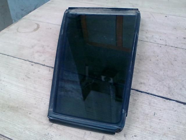 bontott SSANGYONG KYRON Bal hátsó Fixüveg (Ajtóban)