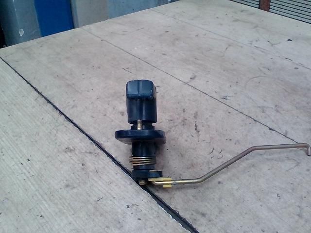 bontott SSANGYONG KYRON Csomagtérajtó Kilincs