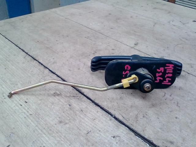 bontott SSANGYONG KYRON Csomagtérajtó Kilincs