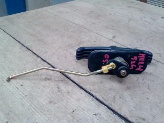 bontott SSANGYONG KYRON Csomagtérajtó Kilincs