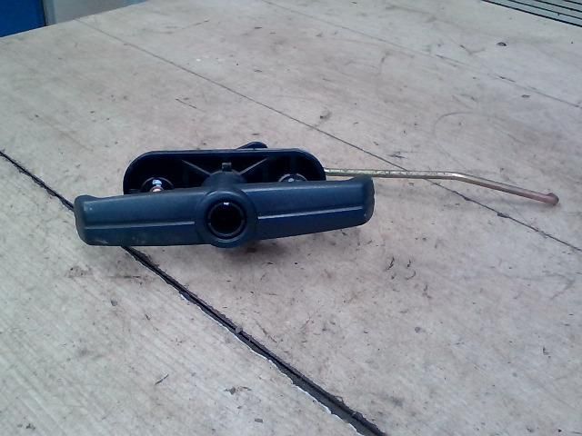 bontott SSANGYONG KYRON Csomagtérajtó Kilincs