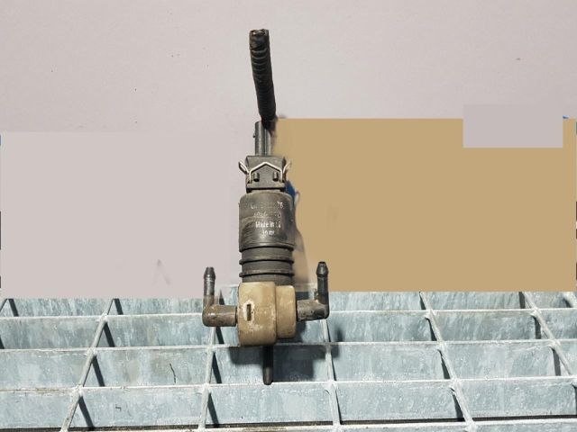 bontott SSANGYONG KYRON Első Ablakmosó Szivattyú