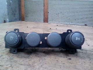 bontott SSANGYONG KYRON Fényszórómagasság Állító Kapcsoló