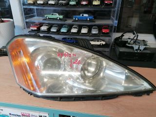 bontott SSANGYONG KYRON Jobb Fényszóró