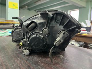 bontott SSANGYONG KYRON Jobb Fényszóró